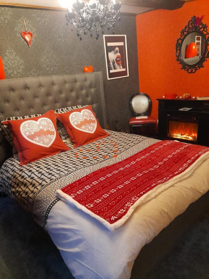 Love Room Le Rouge Et Noir Barr Eksteriør billede