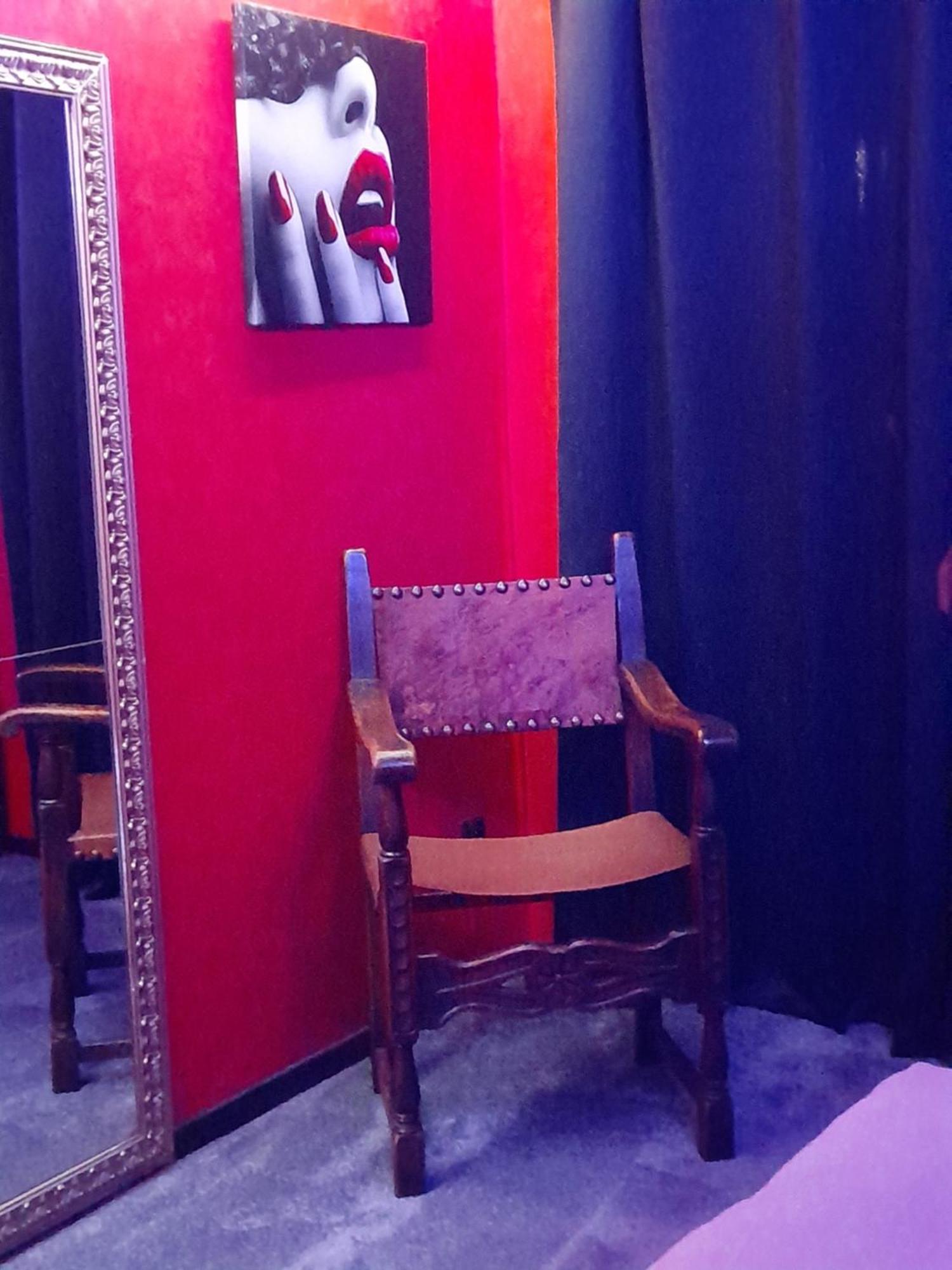 Love Room Le Rouge Et Noir Barr Eksteriør billede