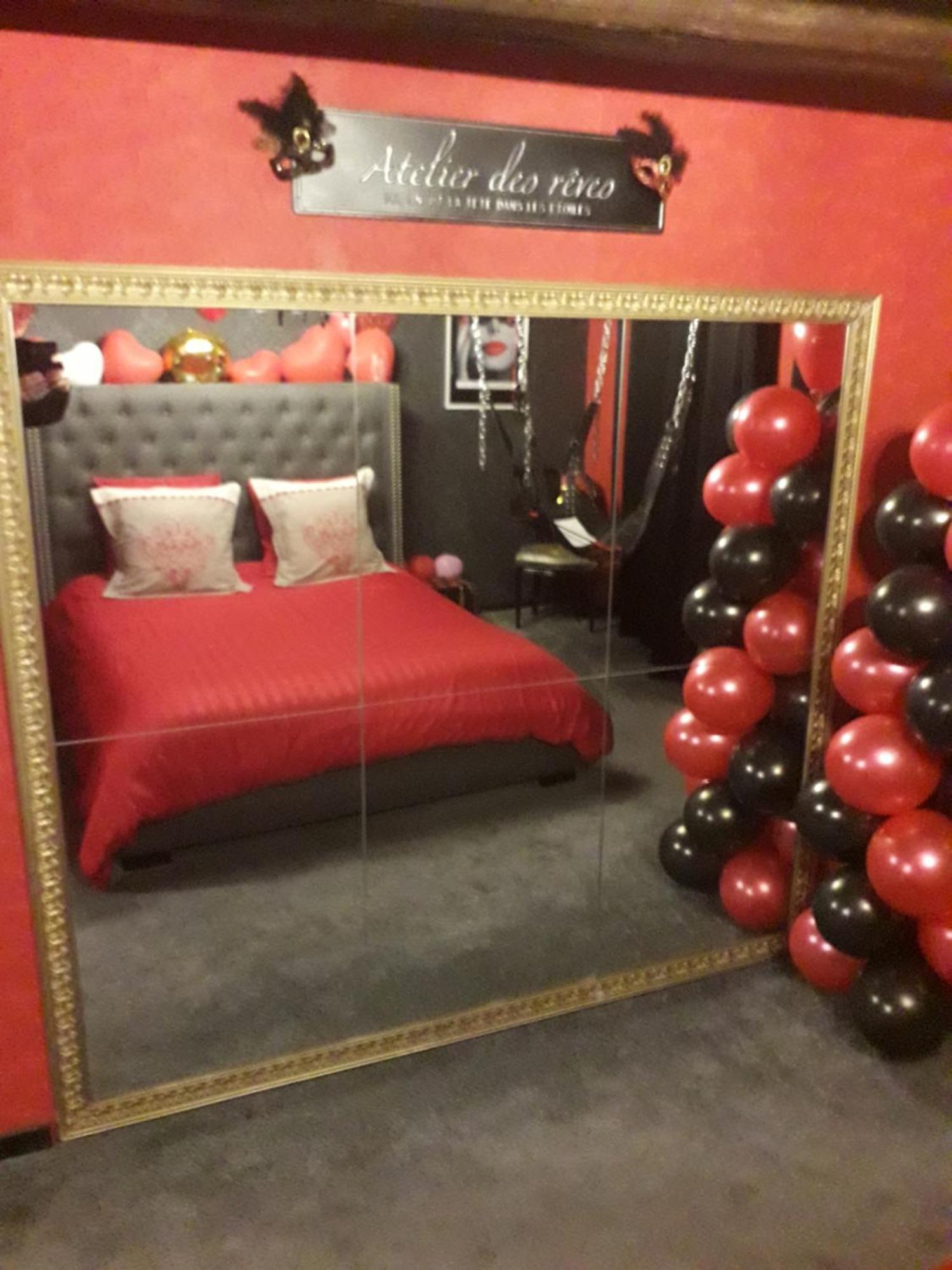 Love Room Le Rouge Et Noir Barr Eksteriør billede